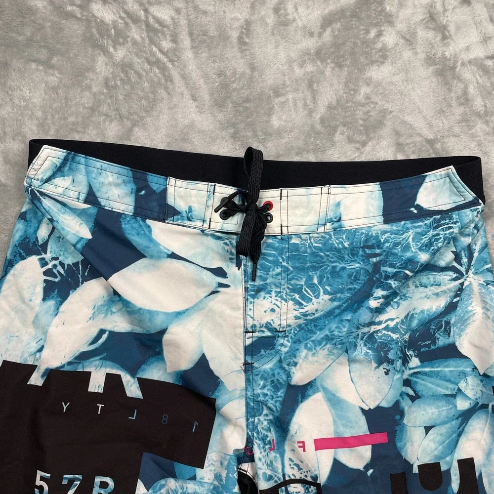 Reebok‎ Board Shorts Mens Large Blue White Floral Graphic Swim Trunks